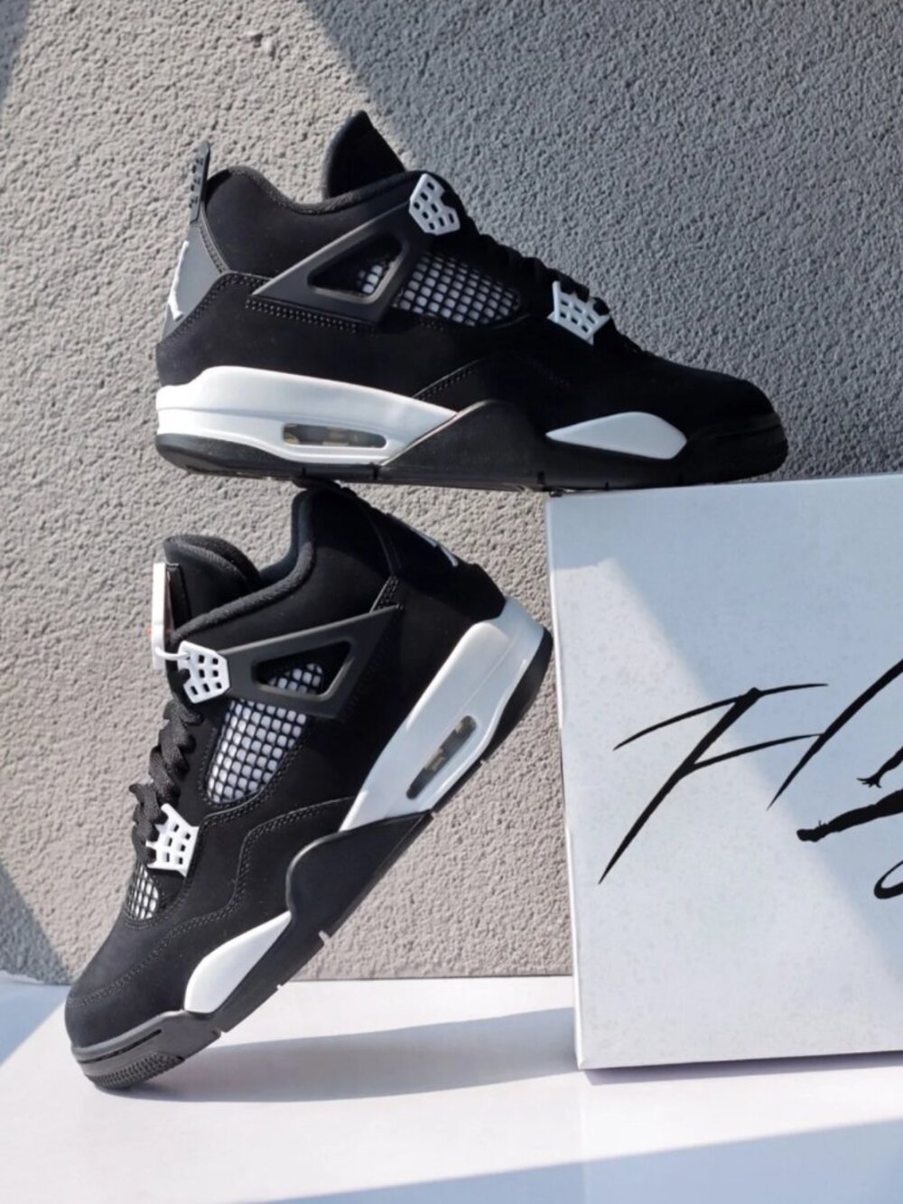 Nike Air Jordan 4 Men's Sneakers — Black/White